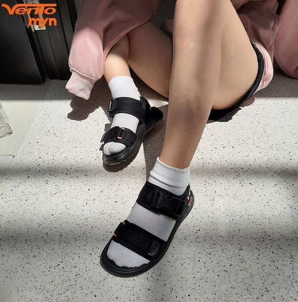 Giày sandal nữ cá tính