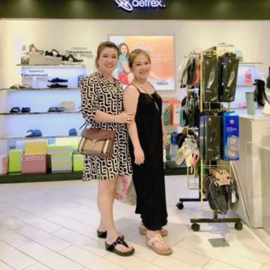 [ Báo Dân Trí ] Giày dép sức khoẻ, chất xúc tác cho cuộc sống hạnh phúc hơn