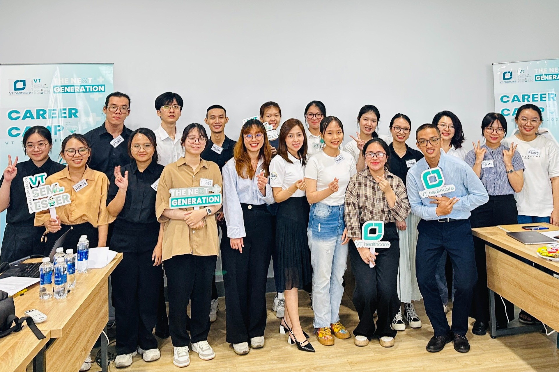HÀNH TRÌNH ĐẦU TIÊN MANG TÊN CAREER CAMP