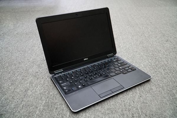 dell-latitude-7240