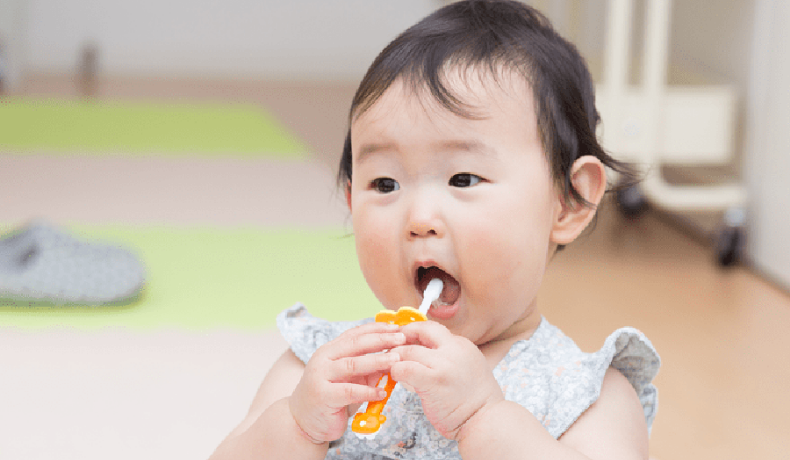 Có một sai lầm khi bé chưa mọc răng rất nhiều bố mẹ mắc phải có thể làm hỏng cả hàm răng vĩnh viễn của trẻ sau này