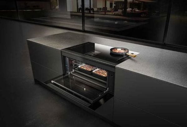 Elica LHOV đang được bày bán tại showroom Kitchen King