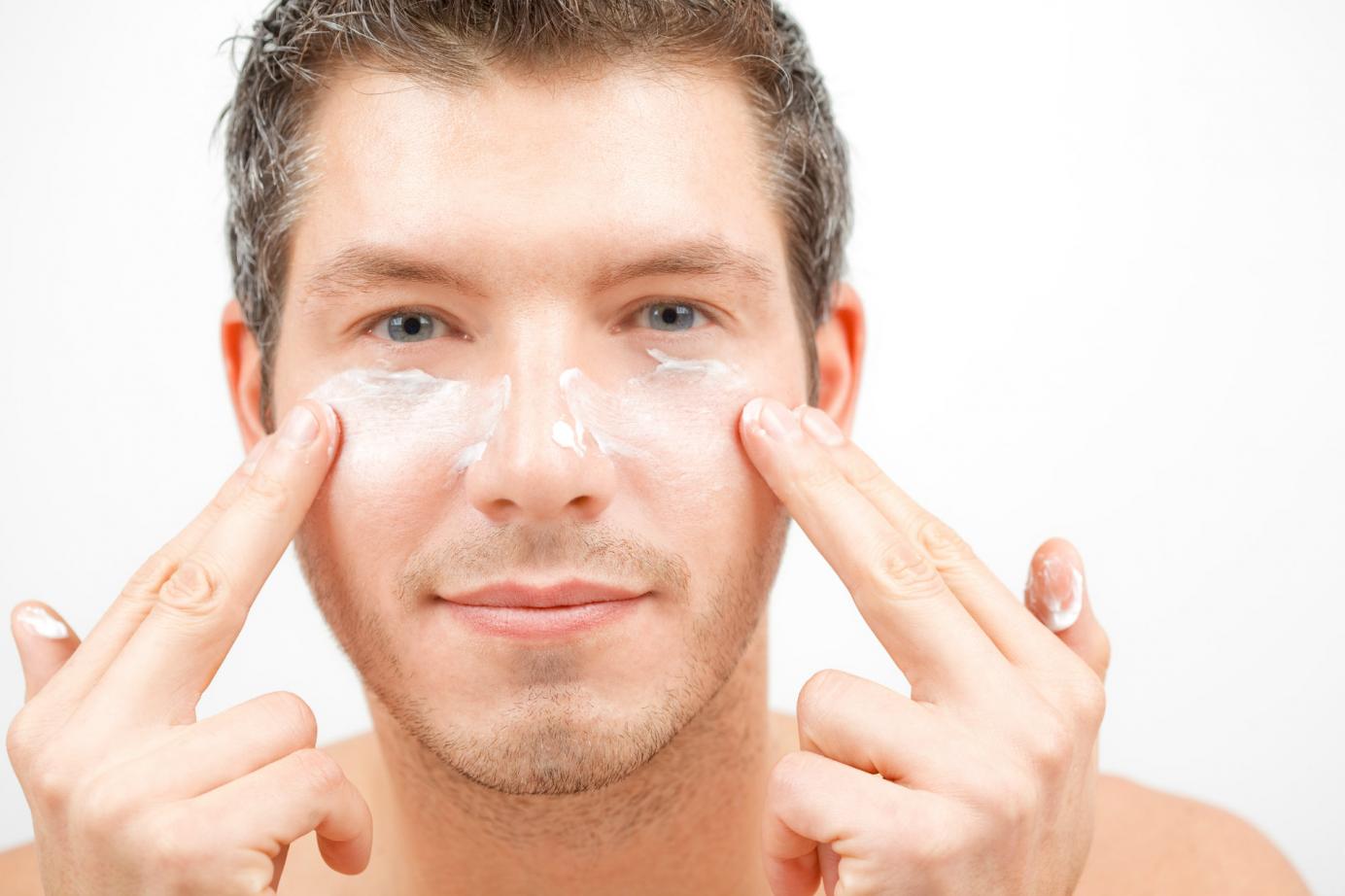 Top 5 sữa rửa mặt cho nam tốt nhất hiện nay