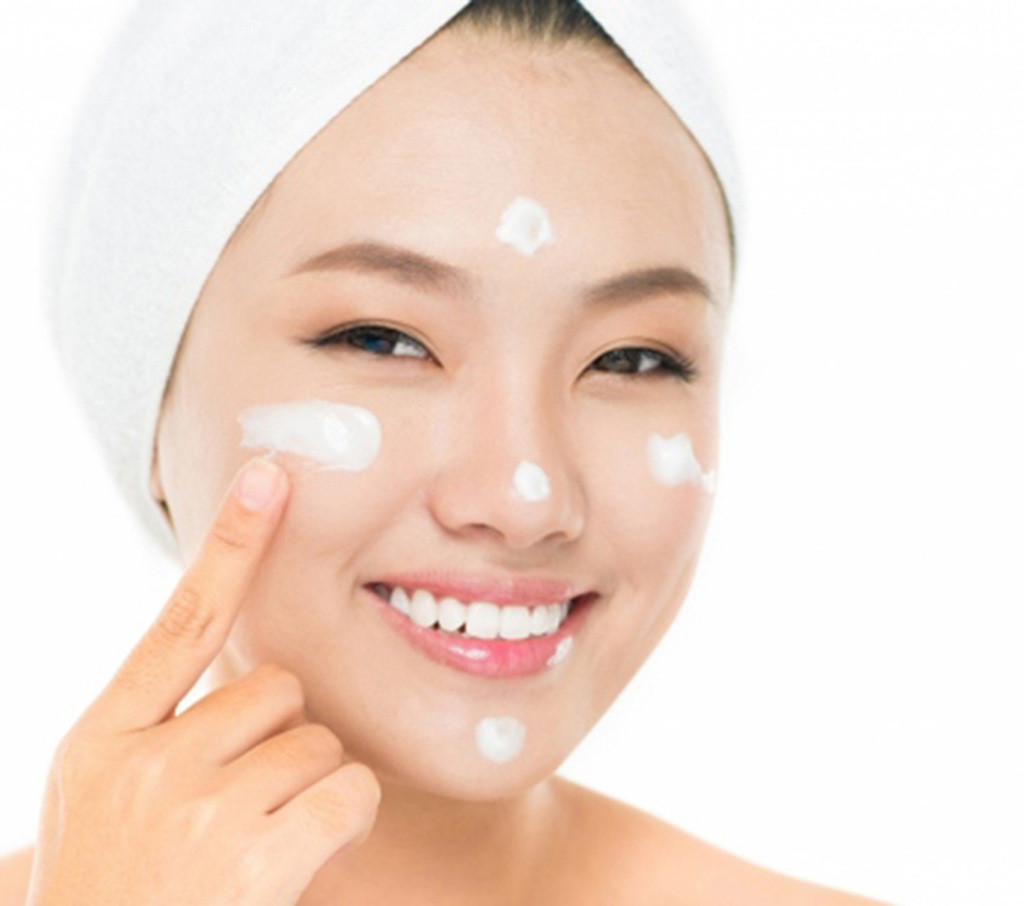 Có nên dùng sữa rửa mặt thường xuyên không