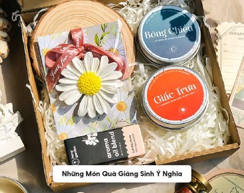 Gợi Ý 50 Set Quà Tặng Noel Ý Nghĩa Dành Tặng Cho Mọi Đối Tượng Vào Giáng Sinh
