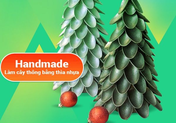 làm cây thông Noel bằng muỗng nhựa