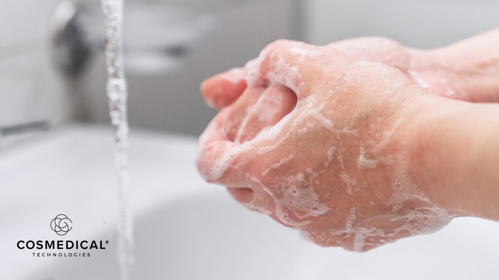 COVID-19 Rửa tay: Làm thế nào để tránh tay bị khô, nứt nẻ