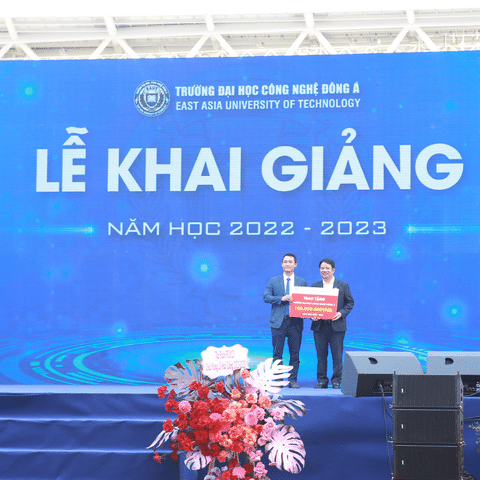 BẢO NGỌC TRAO TẶNG 100 TRIỆU ĐỒNG CHO QUỸ HỌC BỔNG KHUYẾN HỌC CỦA TRƯỜNG ĐẠI HỌC CÔNG NGHIỆP ĐÔNG Á NHÂN DỊP NĂM HỌC MỚI 2022-2023