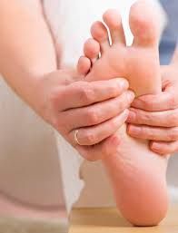 Phù Chân Khi Mang Thai – mẹo đỡ nhức chân