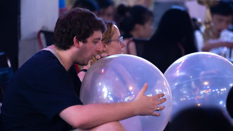 Bóng cười là gì? Những ảnh hưởng nghiêm trọng của bóng cười đối với sức khỏe