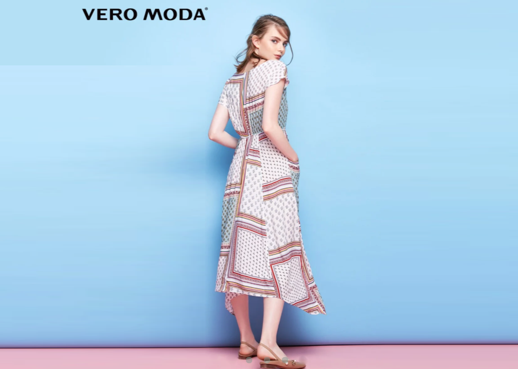 Hướng dẫn phối đồ đi biển? 9 Cách Mix đồ đi biển đẹp nhất 2020