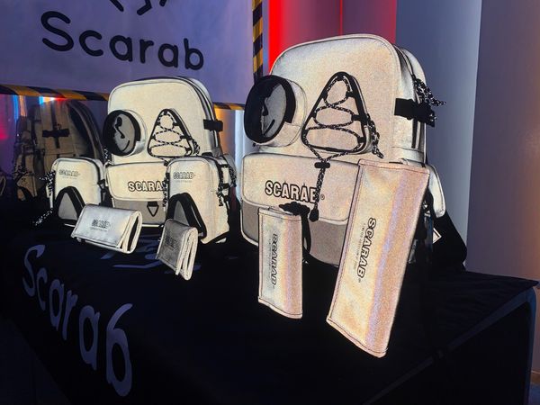 [SHAPES REFLECTIVE] Limited edition 5 sets : Balo Phản quang