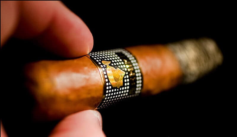 Xì gà Cohiba, XÌ gà Cohiba Behika, xì gà đắt nhất thế giới, xì gà sang trọng