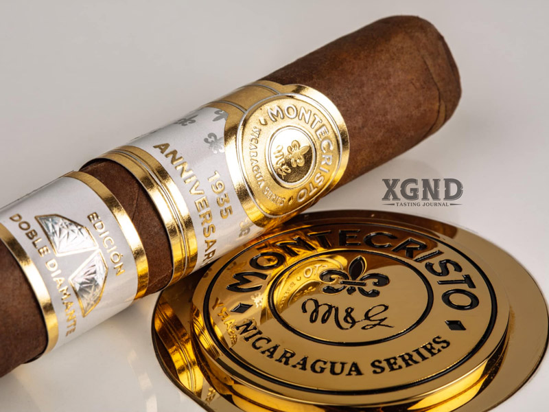 Montecristo Ra Mắt Điếu Xì Gà Siêu Cao Cấp Với Giá 150 USD