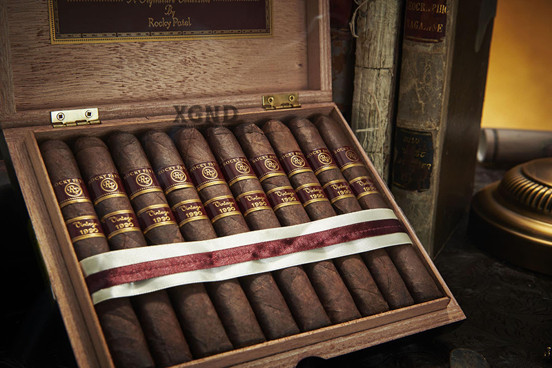XGND - Rocky Patel Vintage 1990 Toro