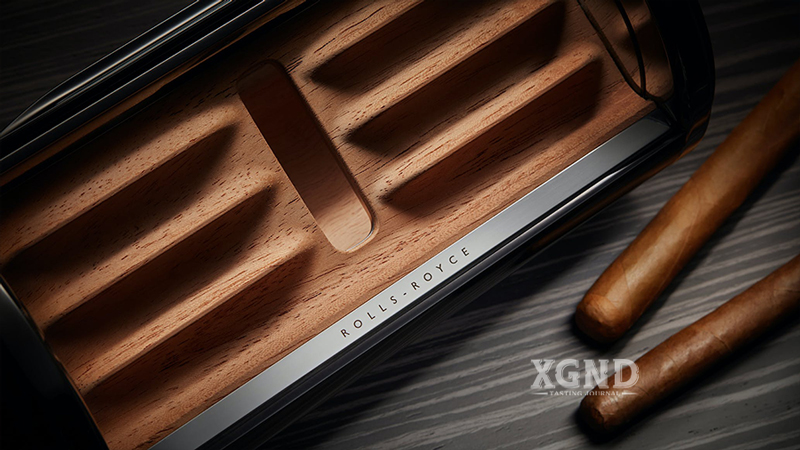 Rolls-Royce ra mắt Cigar Humidor trị giá 61.000 USD