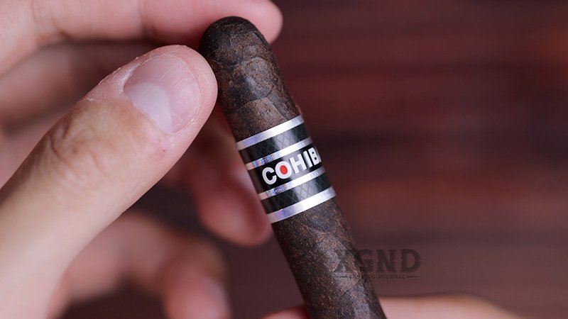 CIGAR COHIBA BLACK PEQUENOS 6 MADURO - XÌ GÀ CHÍNH HÃNG