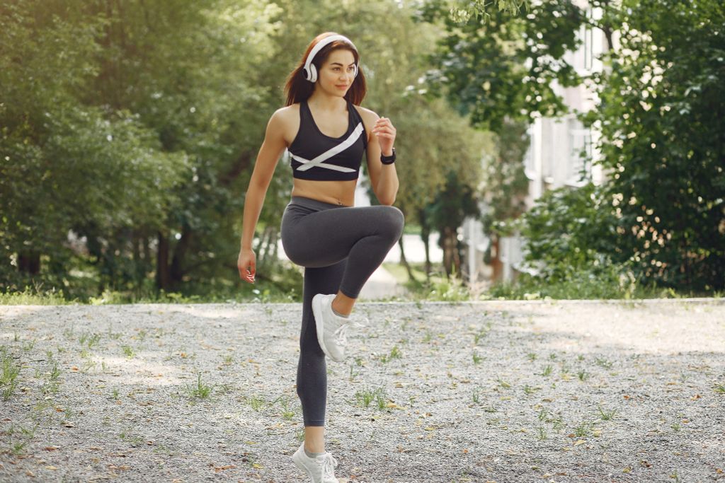 Lưu ý khi đi race - Giãn cơ động và giãn cơ tĩnh đúng lúc