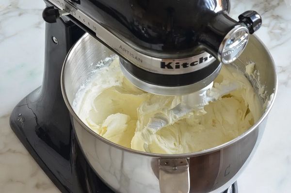 Hướng dẫn làm bánh New York Cheesecake bằng máy trộn bột KitchenAid