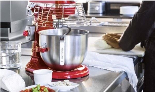 Công nghệ đặc biệt nào được sử dụng trong sản phẩm của KitchenAid?