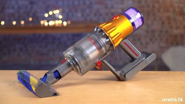 Máy hút bụi Dyson V12: Thời gian sạc đầy pin là bao lâu?