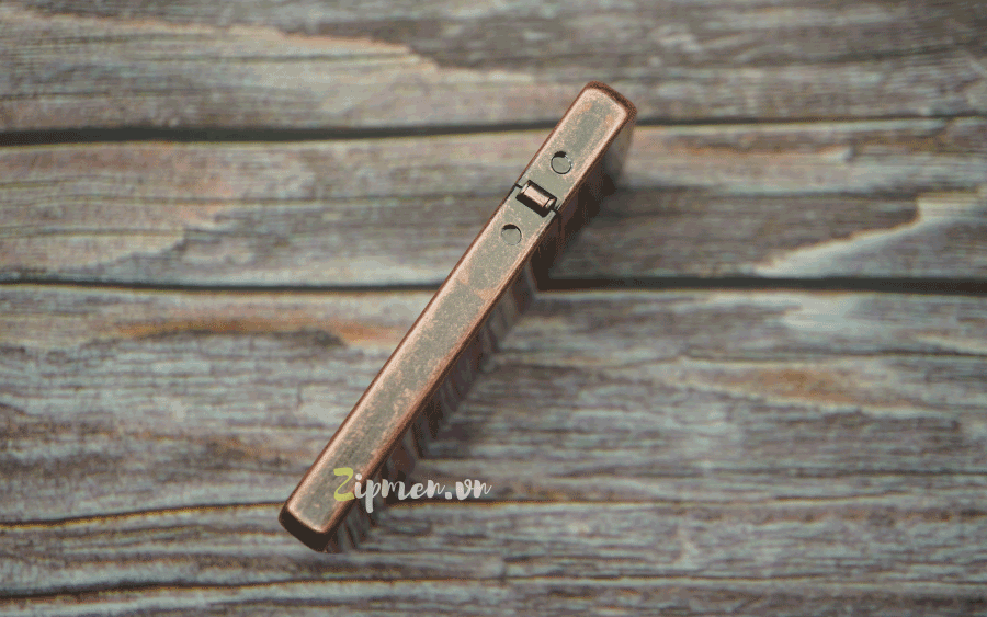 Bản lề 3 chấu của bật lửa siêu mỏng