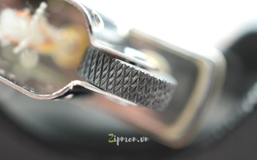 Bánh xe Zippo bạc khối sterling