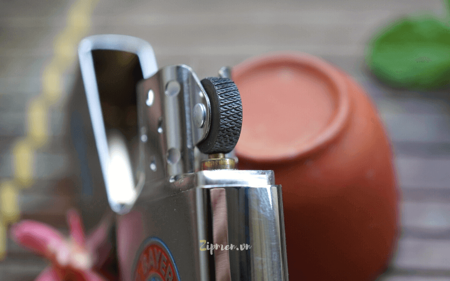 Bánh xe cắt xéo-cổđá cao zippo chính hãng