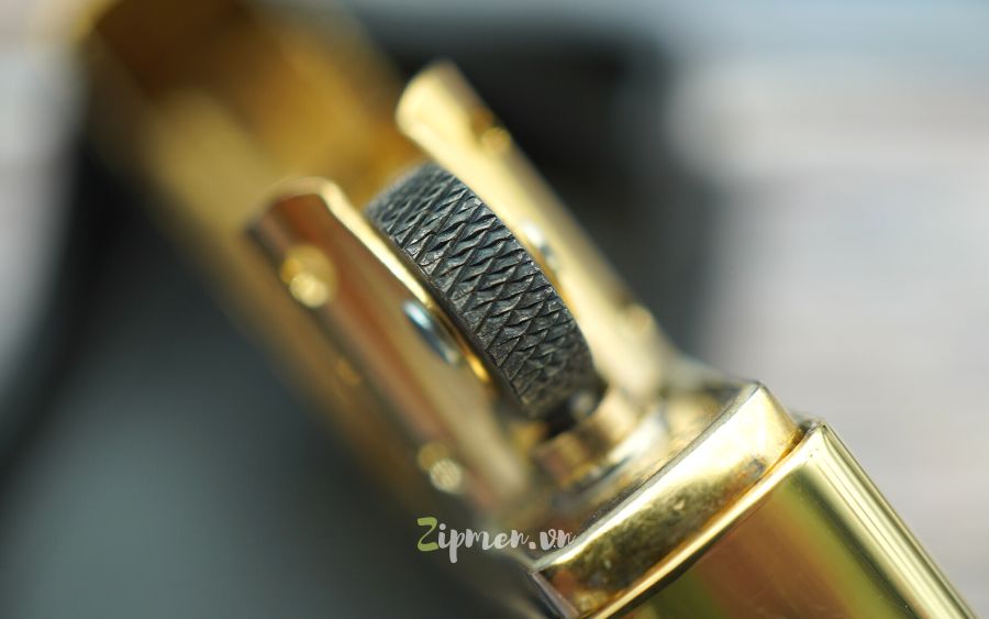 Bánh xe Zippo rất nhạy lửa