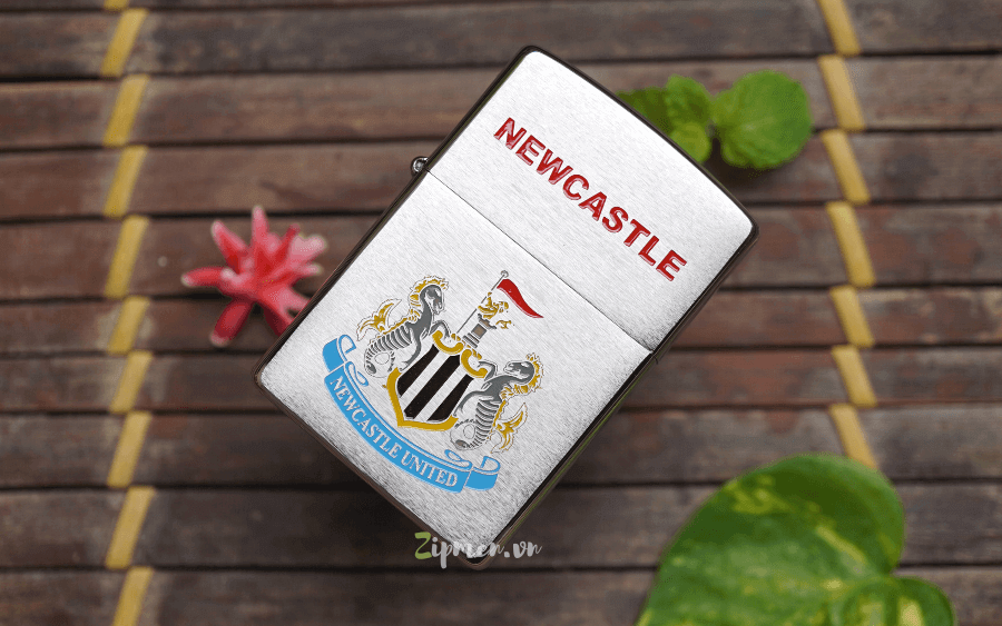 Hộp quẹt zippo usa logo Newcastle