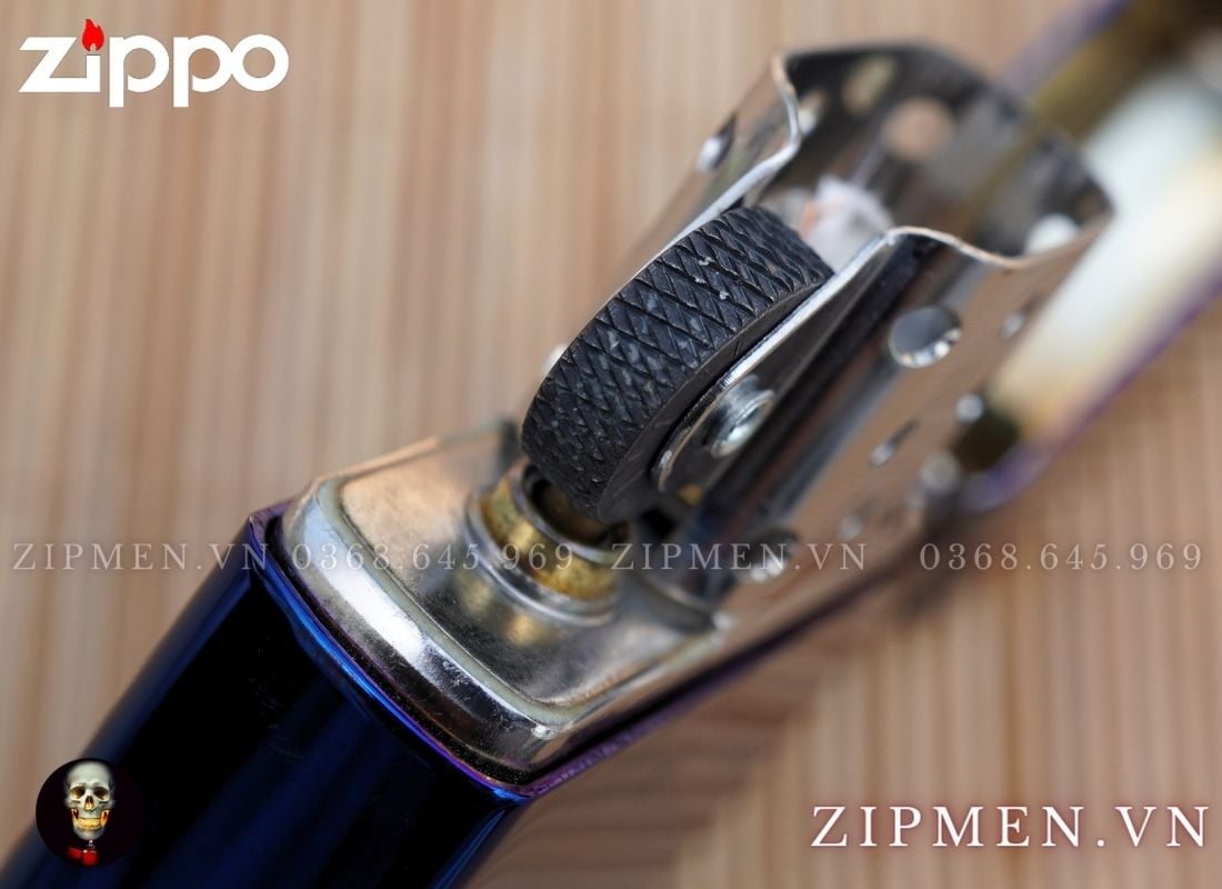 Zippo thuận buồm xuôi gió xanh saphire
