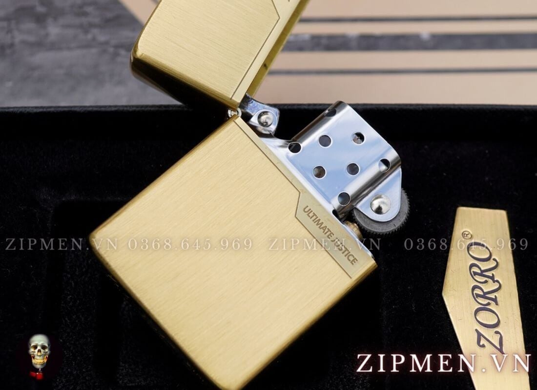 Bật lửa zorro ultimate justicce 2 mộc đáy | Bật lửa chính hãng