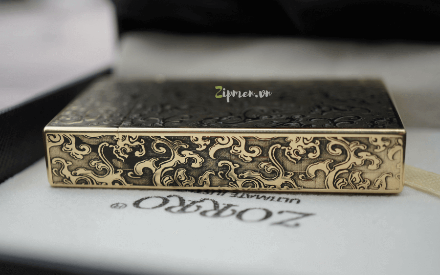 Chiếc bật lửa Zorro như một thỏi đồng miếng