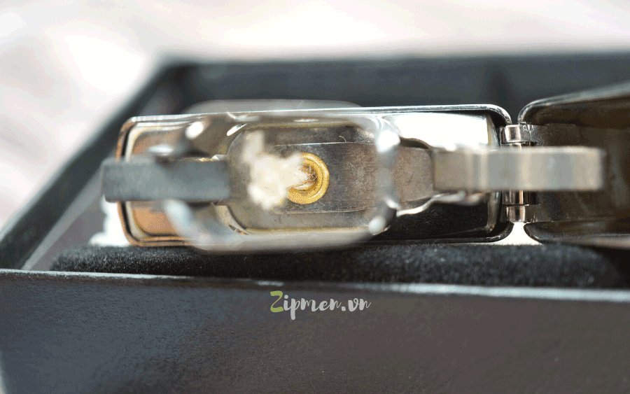 zippo xeô tô Ford Ranger