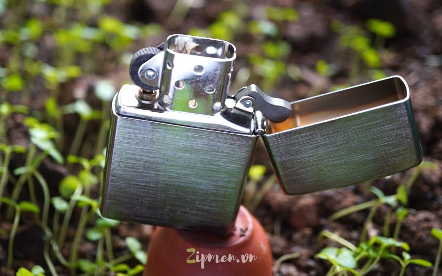 Buồng đốt Zippo caro linen