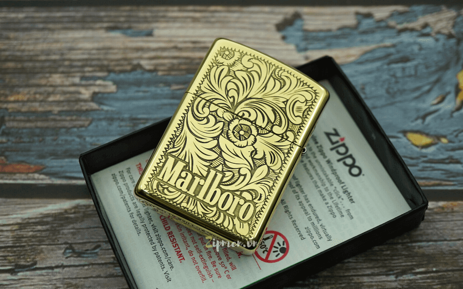 Mặt sau Zippo armor Marlboro