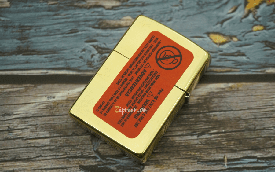 Mặt sau Zippo bản đồ việt nam