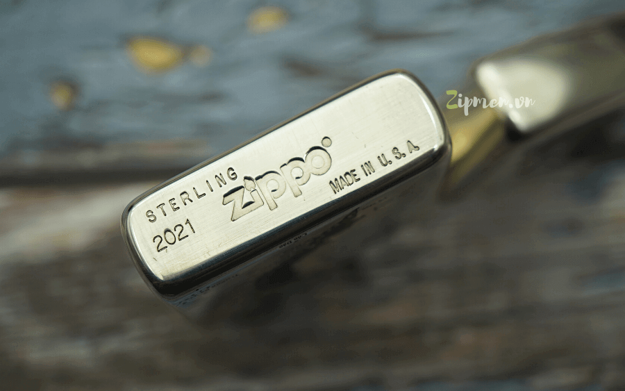Mộc đáy zippo bạc khối sterling