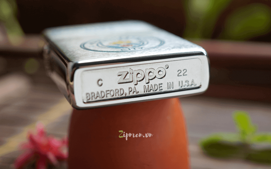 Mộc đáy Zippo logo Fc Man xanh