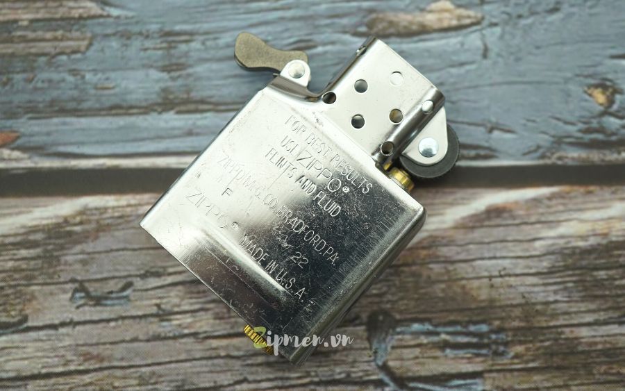 Ruột Zippo armor trắng bóng trơn