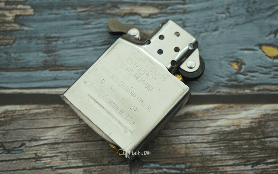 Ruột bật lửa Zippo chính hãng năm 2022