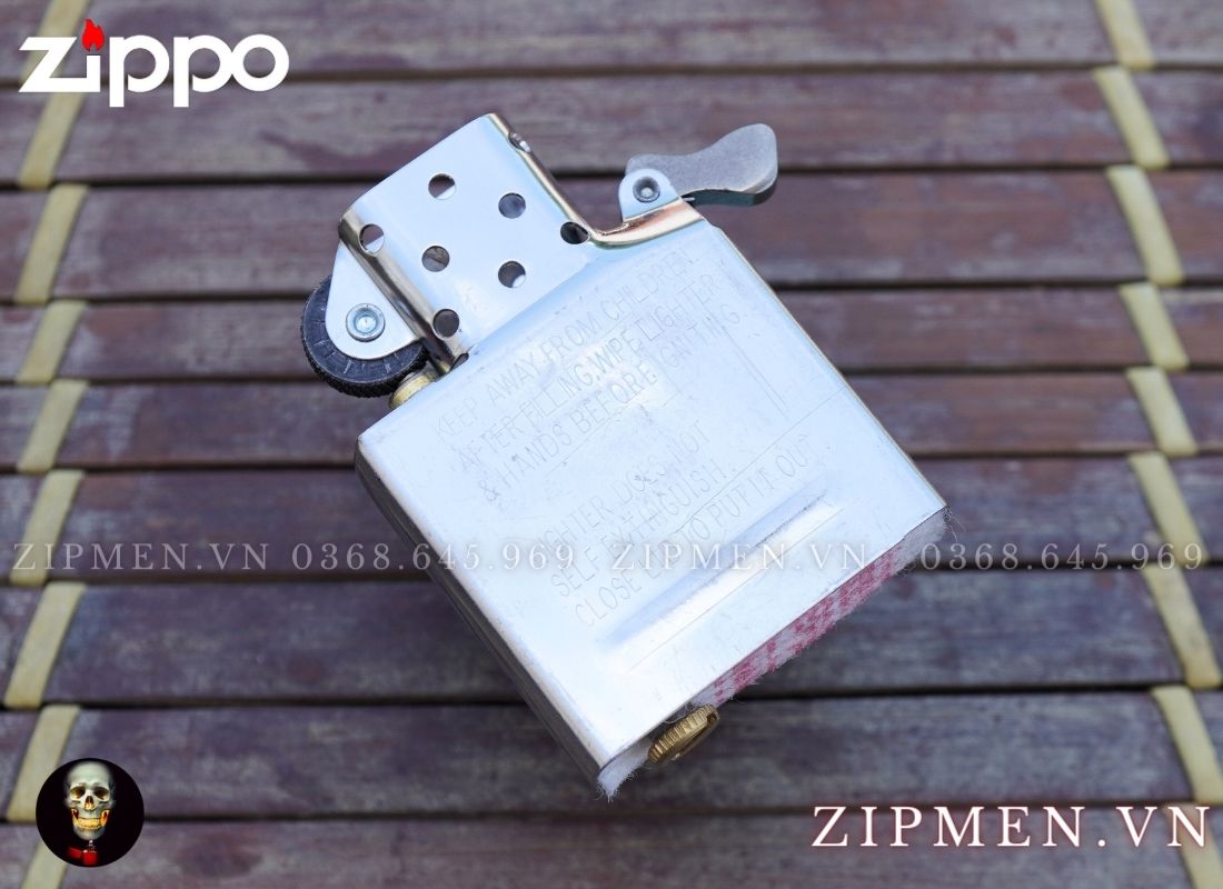 Zippo armor mạ vàng hồng vân kim cương