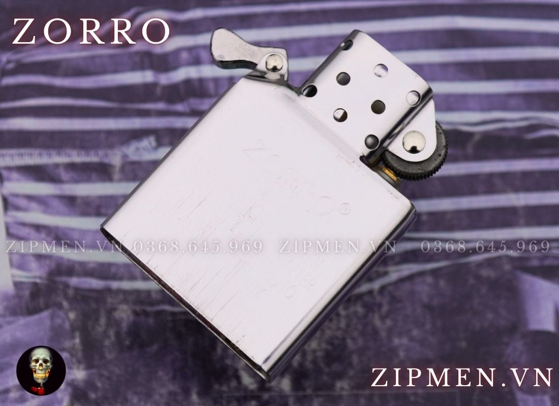 Bật lửa zorrro 12 con giáp tuổi Hợi