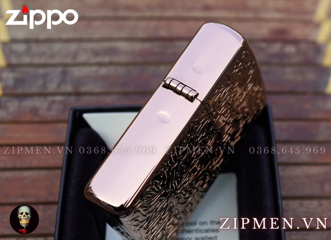 Zippo 49703 mạ vàng hồng design hoa văn carved
