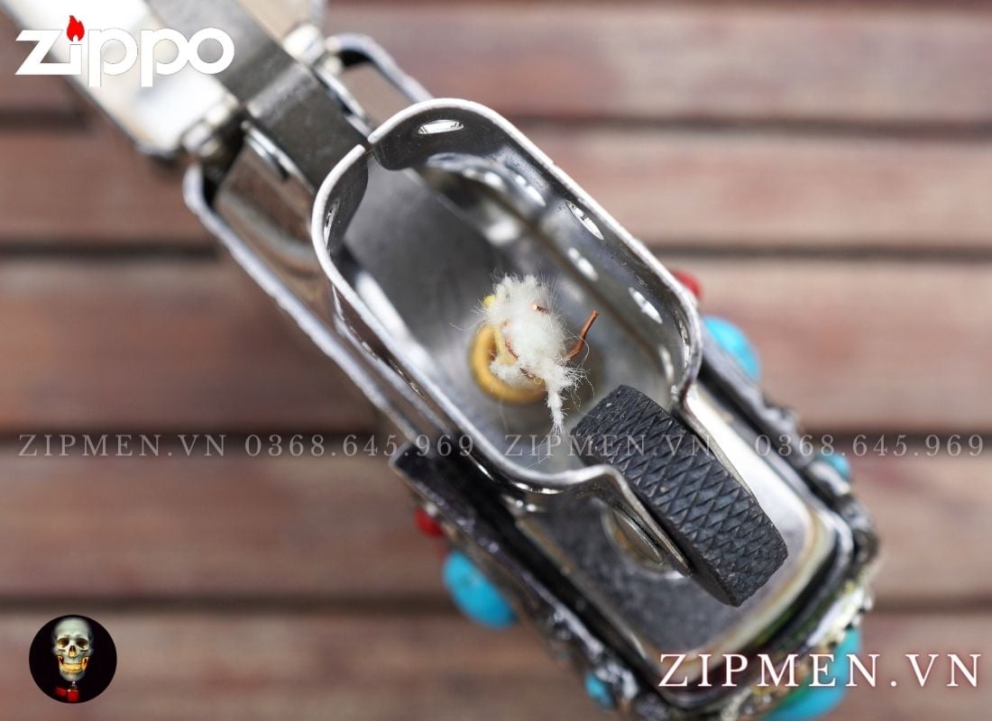 Zippo usa armor mạ bạc xuất Nhật đính ngọc lam