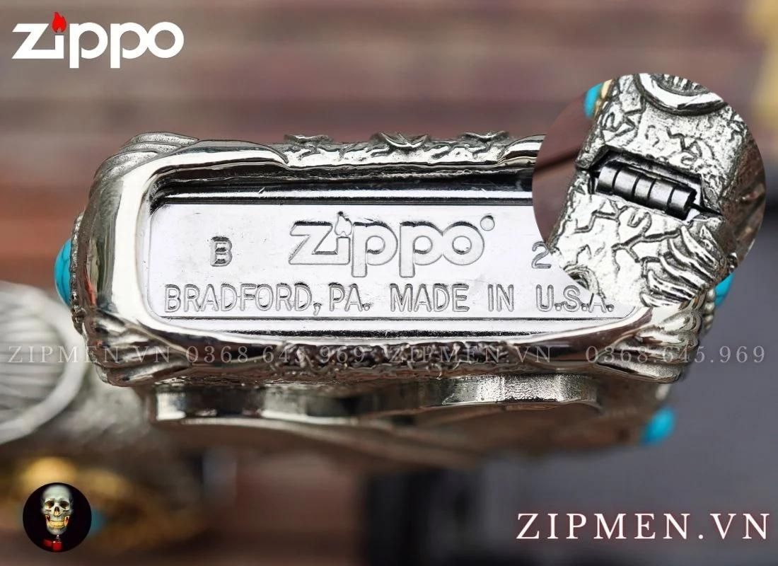 Bật lửa zippo USA xuất Nhật Bản mạ bạc đính đá ngọc lam chủ đề thần điêu