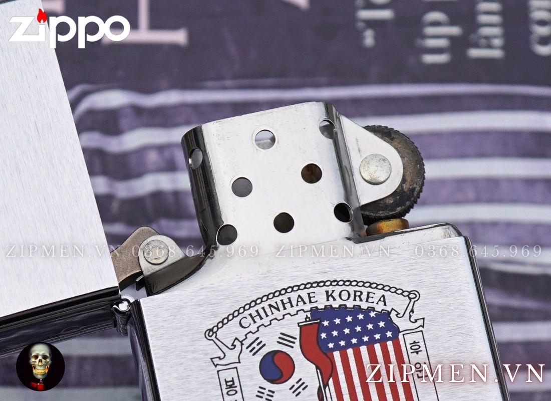 Bật lửa zippo la mã 1993 chủ đề quân sự