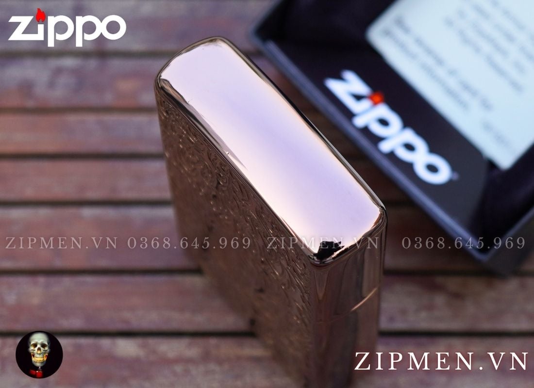 Zippo 49703 mạ vàng hồng design hoa văn carved