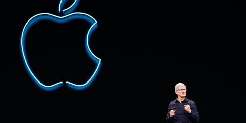 Bán cổ phiếu, Warren Buffett vẫn nói 'Apple là công ty tuyệt vời'