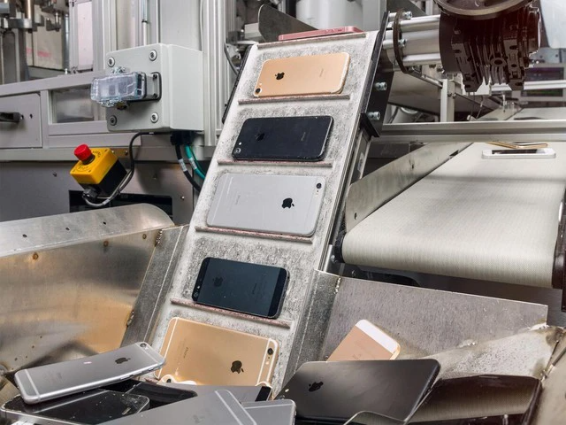 Apple 'vạch mặt' một đối tác tái chế: Gửi hơn 500.000 chiếc iPhone, iPad... nhờ tiêu hủy nhưng bị công nhân nhà máy ăn cắp, 100.000 thiết bị đã ‘không cánh mà bay’